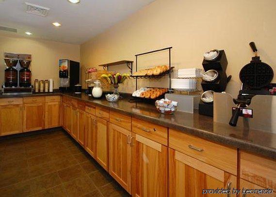 Rodeway Inn & Suites Tomahawk Restaurante foto