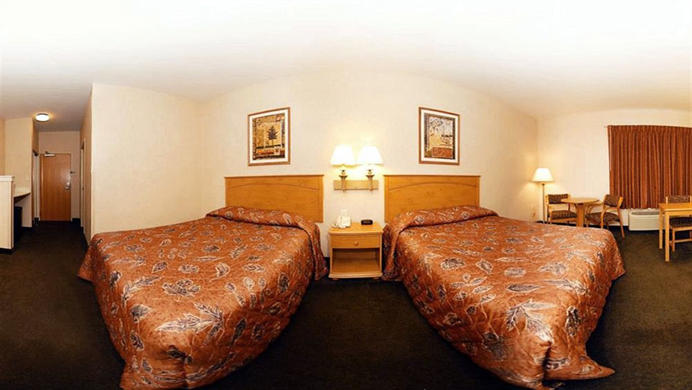 Rodeway Inn & Suites Tomahawk Exterior foto